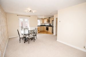 Lounge/Diner- click for photo gallery